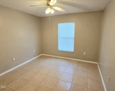 2388 Hagoplan Avenue Sw - Photo Thumbnail 8