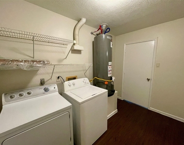 6619 Pleasant Stream Drive - Photo Thumbnail 23