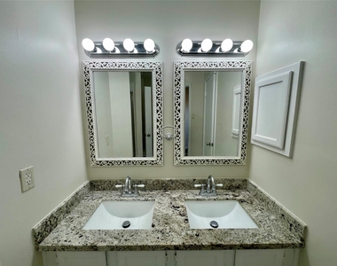 6619 Pleasant Stream Drive - Photo Thumbnail 14