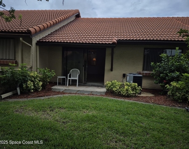 835 Regal Avenue Ne - Photo Thumbnail 14