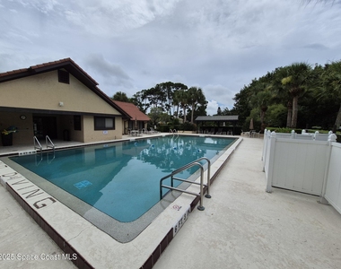 835 Regal Avenue Ne - Photo Thumbnail 30