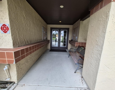 835 Regal Avenue Ne - Photo Thumbnail 23