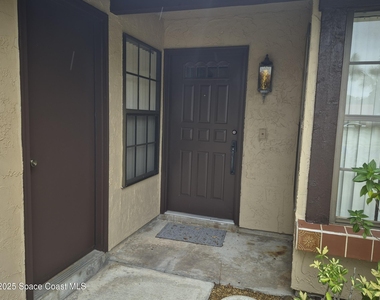 835 Regal Avenue Ne - Photo Thumbnail 15