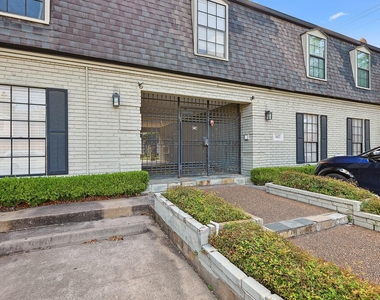 3402 Garrott Street - Photo Thumbnail 8
