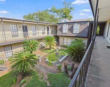 3402 Garrott Street - Photo Thumbnail 12