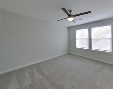 22818 Terrazzo Drive - Photo Thumbnail 5