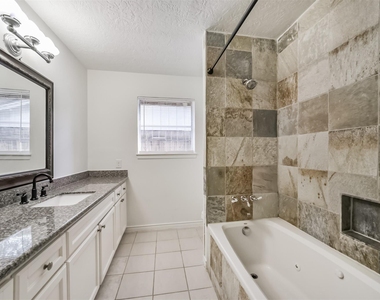 8711 Birdwood Road - Photo Thumbnail 11