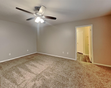 18014 Winsford Drive - Photo Thumbnail 7