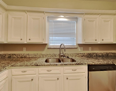 18014 Winsford Drive - Photo Thumbnail 3