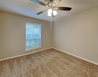 18014 Winsford Drive - Photo Thumbnail 12
