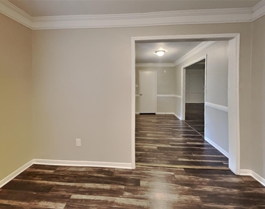 18014 Winsford Drive - Photo Thumbnail 6