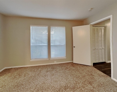 18014 Winsford Drive - Photo Thumbnail 8