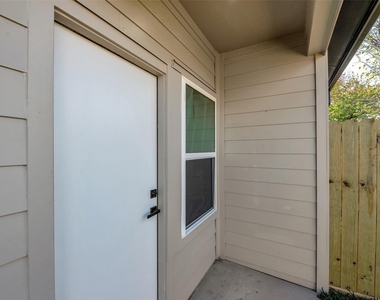 8328 Corinth Street - Photo Thumbnail 21