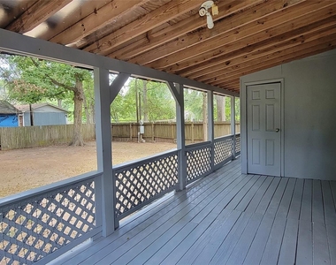 17308 Valley Lane - Photo Thumbnail 14