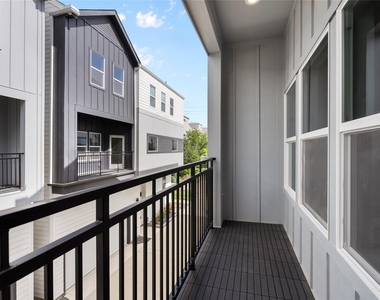 1122 W 16th Street - Photo Thumbnail 28