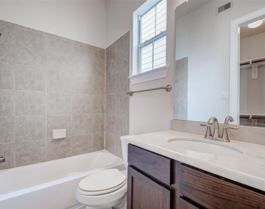 1213 W 15th 1/2 Street - Photo Thumbnail 32