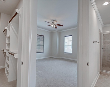 1213 W 15th 1/2 Street - Photo Thumbnail 34