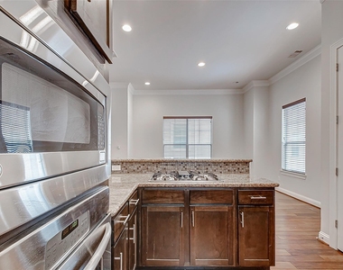 1213 W 15th 1/2 Street - Photo Thumbnail 25