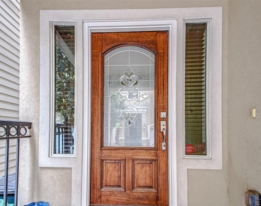 1213 W 15th 1/2 Street - Photo Thumbnail 7