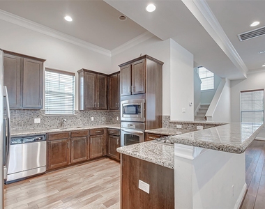 1213 W 15th 1/2 Street - Photo Thumbnail 22