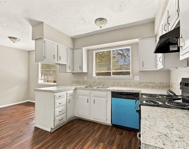 4530 Enchantedgate Drive - Photo Thumbnail 5