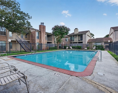 700 Thicket Lane - Photo Thumbnail 24