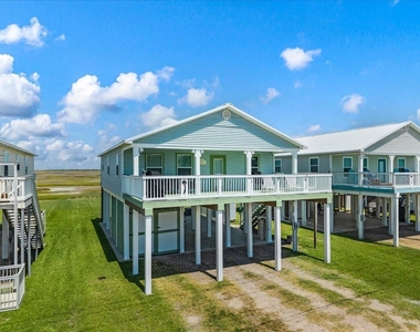 2927 Blue Water Highway - Photo Thumbnail 4