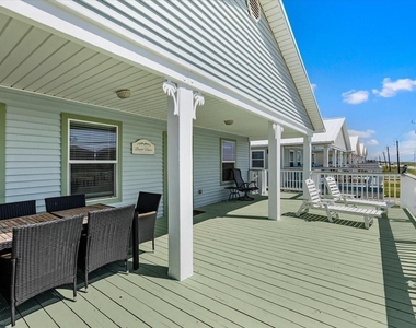 2927 Blue Water Highway - Photo Thumbnail 7