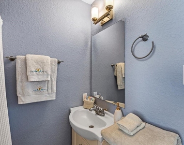 2927 Blue Water Highway - Photo Thumbnail 22