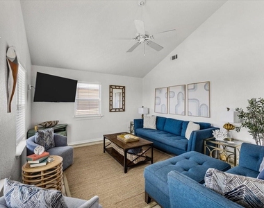 2927 Blue Water Highway - Photo Thumbnail 9