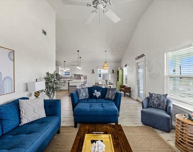 2927 Blue Water Highway - Photo Thumbnail 12