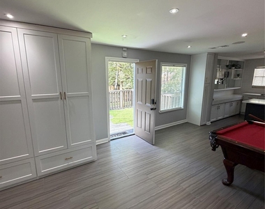 6606 Stoney River - Photo Thumbnail 7