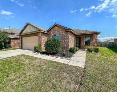 29015 Jacobs River Dr - Photo Thumbnail 2