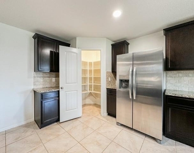 29015 Jacobs River Dr - Photo Thumbnail 17