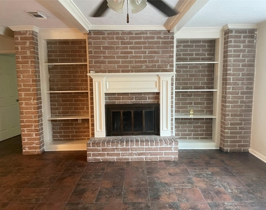 6943 Foxhurst Lane - Photo Thumbnail 2