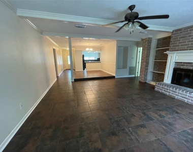 6943 Foxhurst Lane - Photo Thumbnail 3