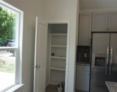 9826 Arbor Oaks - Photo Thumbnail 2