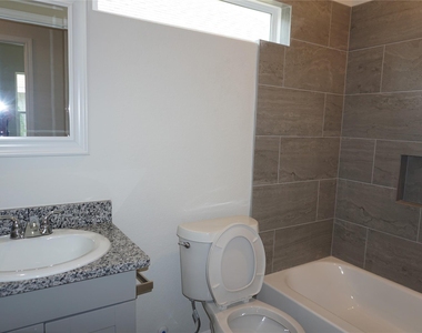 9826 Arbor Oaks - Photo Thumbnail 9