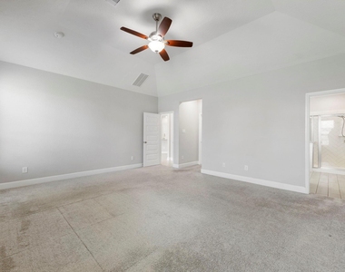 8731 Ute Creek Lane - Photo Thumbnail 13