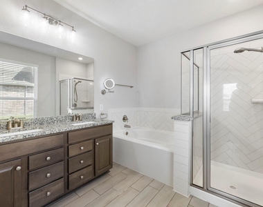 8731 Ute Creek Lane - Photo Thumbnail 15