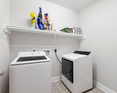 8731 Ute Creek Lane - Photo Thumbnail 23