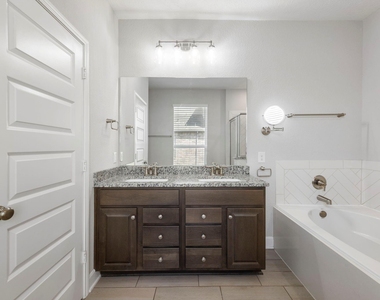 8731 Ute Creek Lane - Photo Thumbnail 16