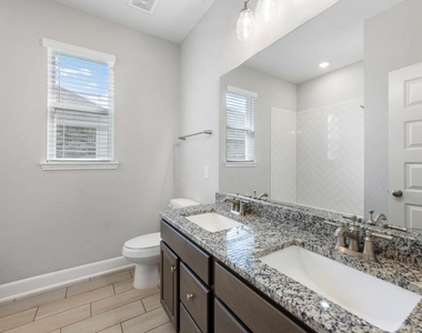 8731 Ute Creek Lane - Photo Thumbnail 21