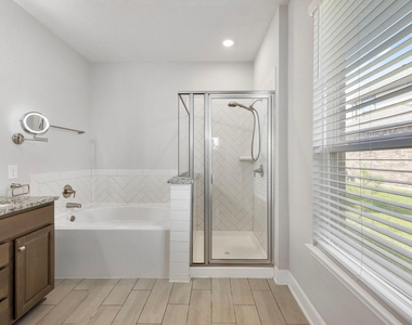 8731 Ute Creek Lane - Photo Thumbnail 17