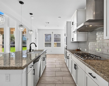 31041 Pecan Creek Drive - Photo Thumbnail 14