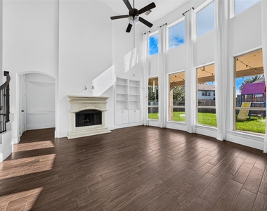 31041 Pecan Creek Drive - Photo Thumbnail 11