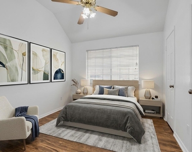 15331 Goodman Street - Photo Thumbnail 8