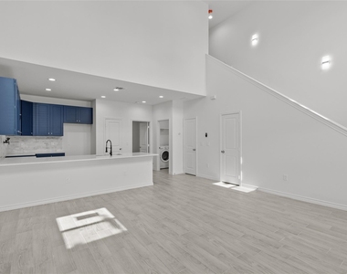 760 Juneau Court - Photo Thumbnail 6