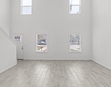 760 Juneau Court - Photo Thumbnail 9