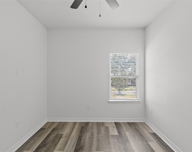760 Juneau Court - Photo Thumbnail 16